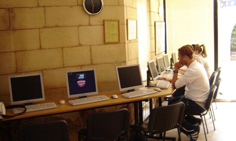 centre-de-langue-malta-equipement Centre de langue malta équipement