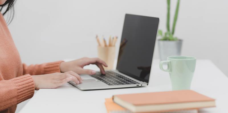 cours-danglais-en-ligne-pour-jeune-adulte Cours d'anglais en ligne pour jeune adulte