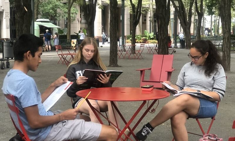 Cours d'anglais en extérieur Metrotech Commons
