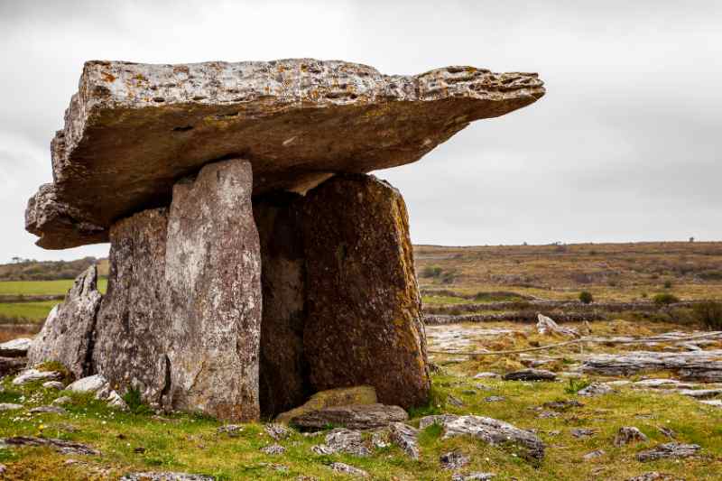 menhir irlande