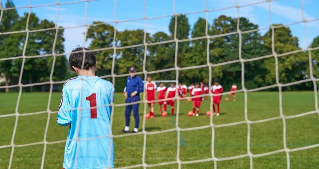 Séjour linguistique Jeune Anglais et football à Oakham Angleterre