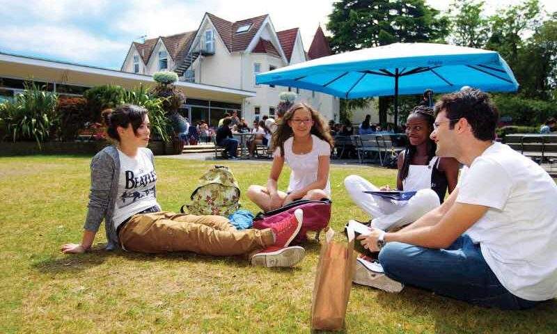 famille d'accueil en angleterre, campus anglo